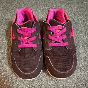 Toddler Nike size 7
